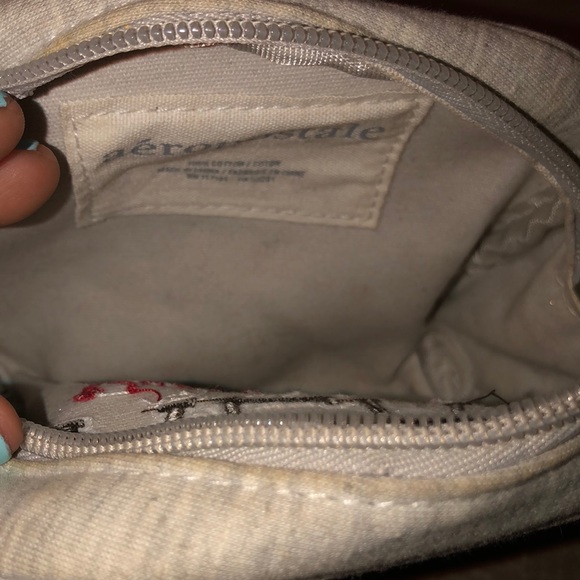 Almost new Aeropostale travel bag :) - Picture 3 of 3